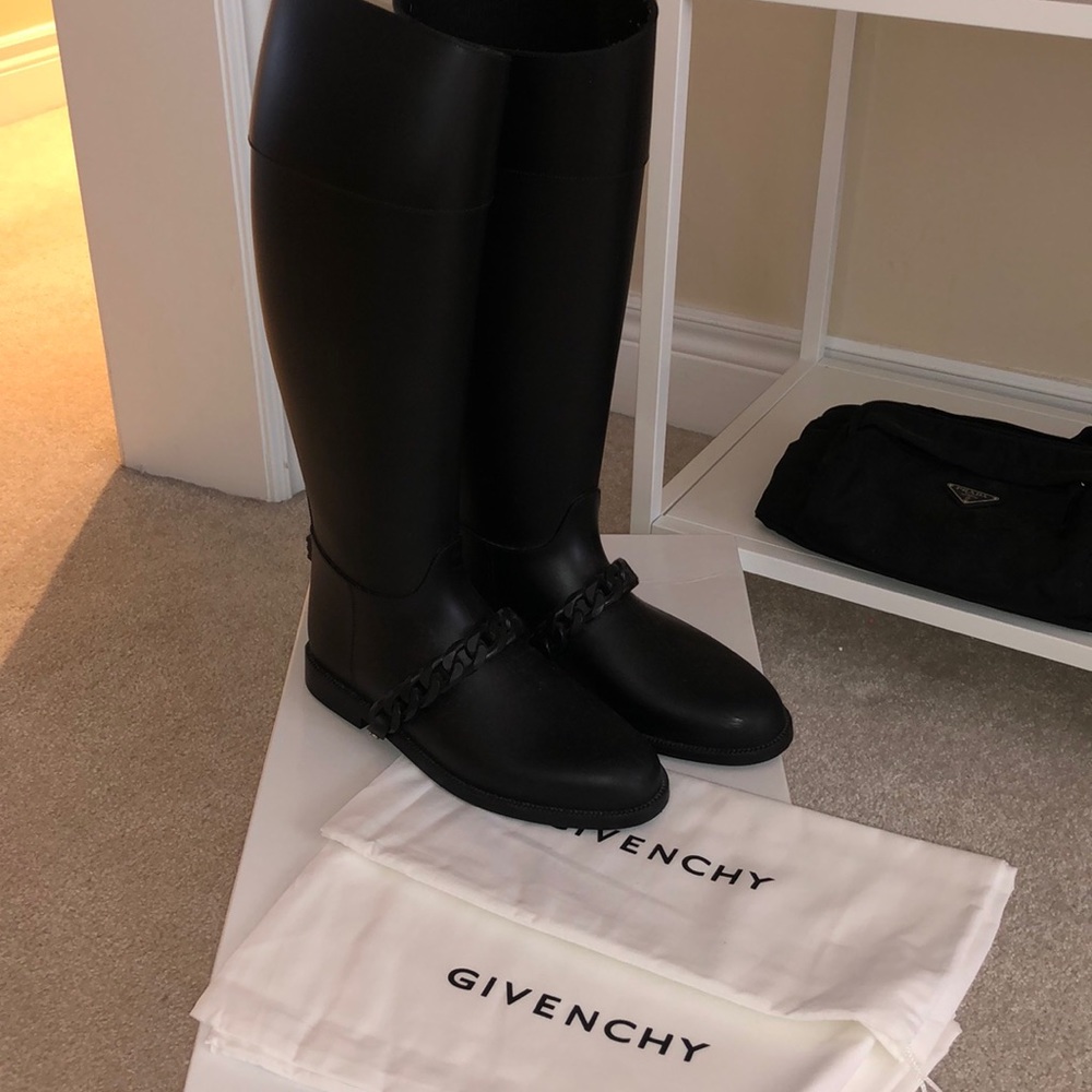 Authentic Givenchy rubber rain boots !
